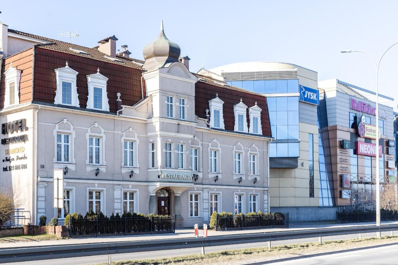 Hotel Diamond W Bialym Dworku Rahmel Exterior foto